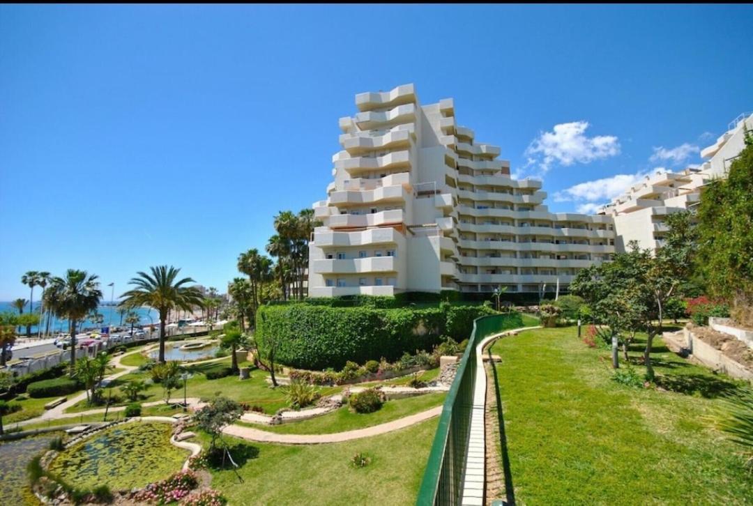 El Estudio De La Playa Benalbeach Vistas Al Mar Appartement Benalmádena Buitenkant foto