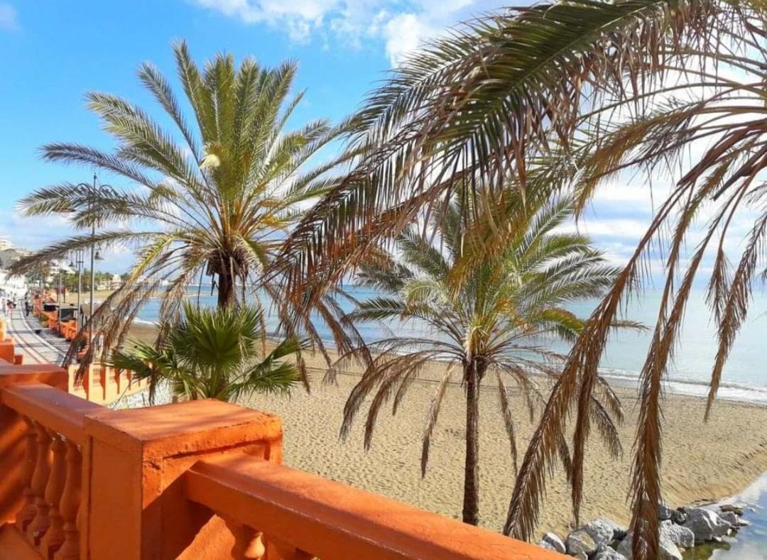 El Estudio De La Playa Benalbeach Vistas Al Mar Appartement Benalmádena Buitenkant foto