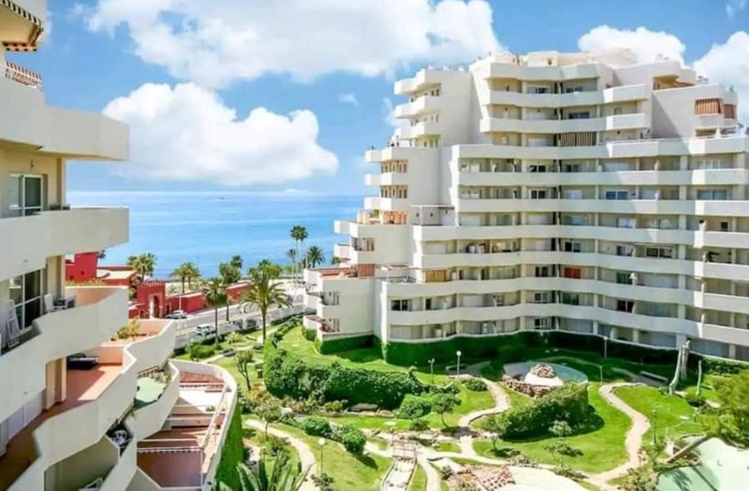 El Estudio De La Playa Benalbeach Vistas Al Mar Appartement Benalmádena Buitenkant foto