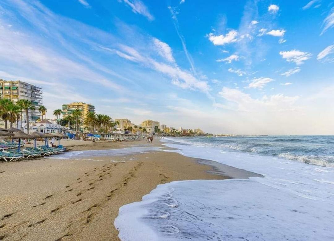 El Estudio De La Playa Benalbeach Vistas Al Mar Appartement Benalmádena Buitenkant foto