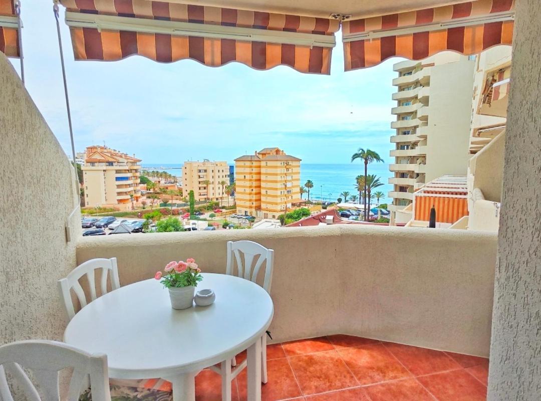 El Estudio De La Playa Benalbeach Vistas Al Mar Appartement Benalmádena Buitenkant foto