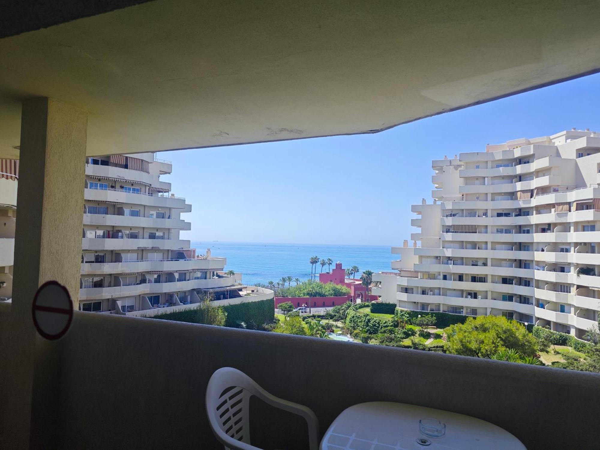 El Estudio De La Playa Benalbeach Vistas Al Mar Appartement Benalmádena Kamer foto